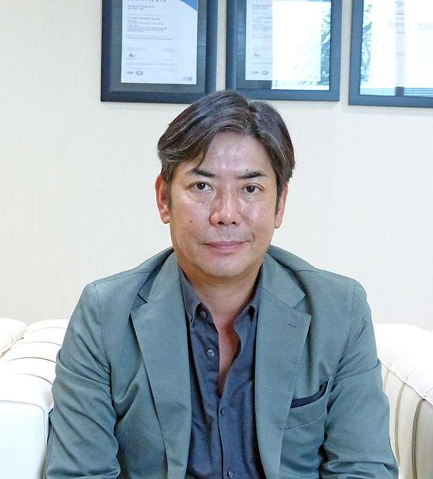 インタビューに答える渡邉丈洋社長