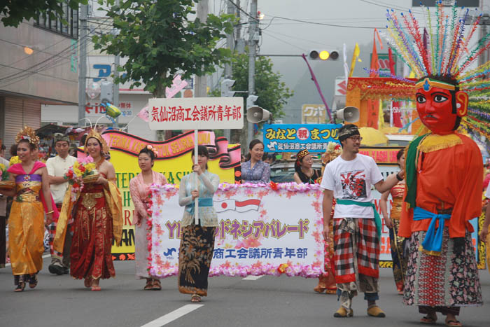 「皆、祭りを待ってた」　気仙沼のパレード復活　港町にインドネシア　震災乗り越え