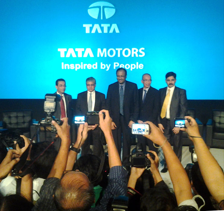 タタ自動車が参入　「世界一安い車」投入へ　来年に現地組立