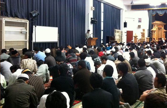 ムスリムら犠牲祭祝う　在日イ大使館が主催 　東京インドネシア学校で