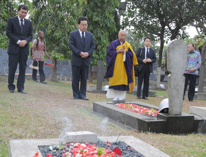 「先人に敬意を」　ＪＪＣが秋季慰霊祭 