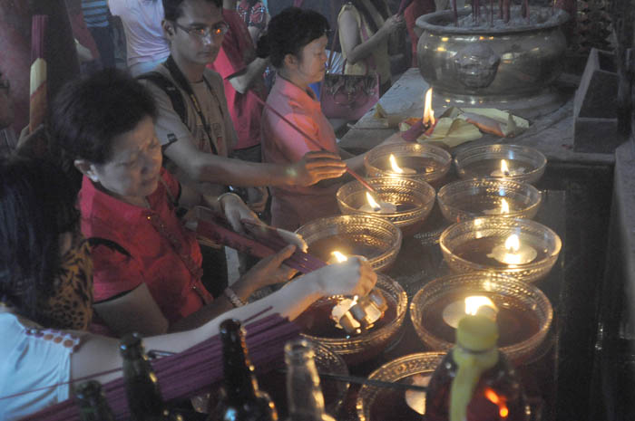 全国で中国正月祝う　自由化から１２年　「お互いの理解が大切」