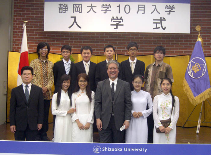 【留学フェア特集２０１２】　Program Sarjana Sudah Termasuk Bahasa Jepang 