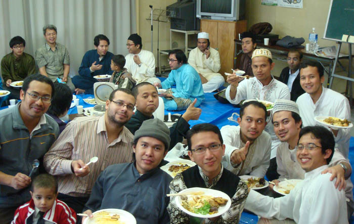 【留学フェア特集２０１２】 Mencari Makanan Halal 