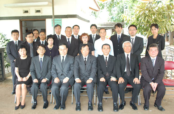 ２１人が先人偲ぶ　日本人納骨堂で慰霊祭　ＪＪＣ