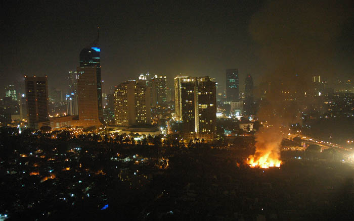 中央ジャカルタ　住宅地で火災
