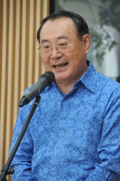 中食商品開発に注力　「物流拠点新設も」　ファミマ上田社長　南ジャカルタに２号店開店 