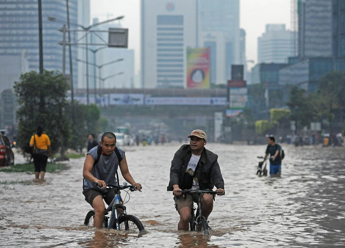 企業損失は９１億円  首都圏洪水で経営者協会 