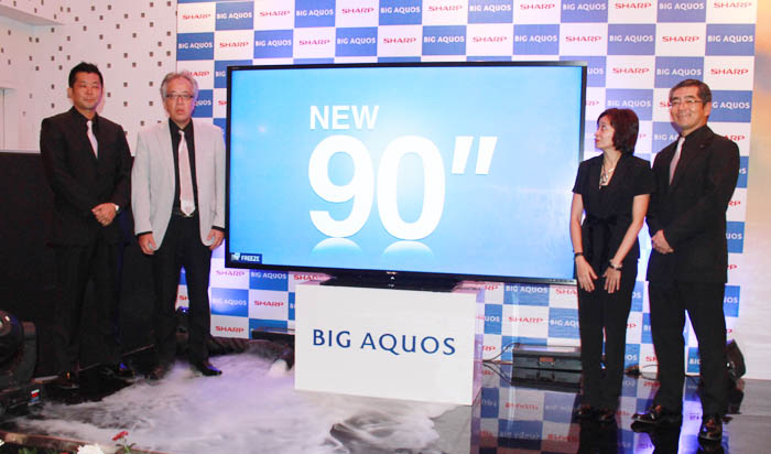 イ市場に世界最大サイズ　９０型液晶テレビを発売　シャープ、大型強化