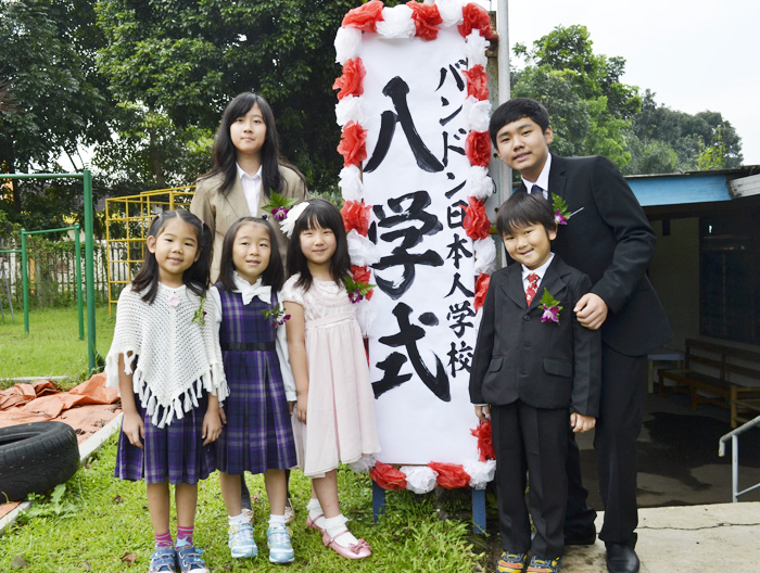 ＢＪＳで入学、入園式　「太陽の子」９人が第一歩