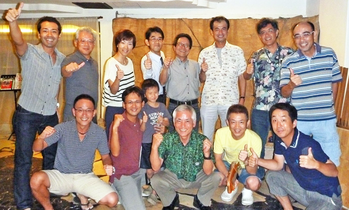 １４人で親睦深める　ジャカルタ京大会