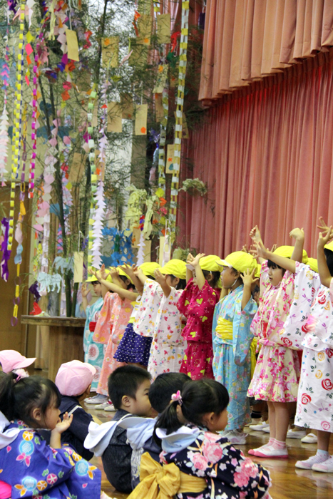 短冊に願い込め　ＪＪＳ幼稚部七夕祭り