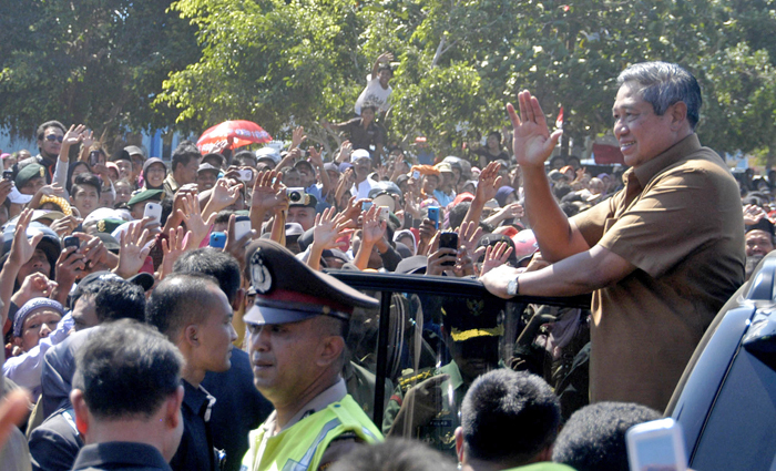 大統領が東ジャワ視察　選挙へ支持拡大図る？
