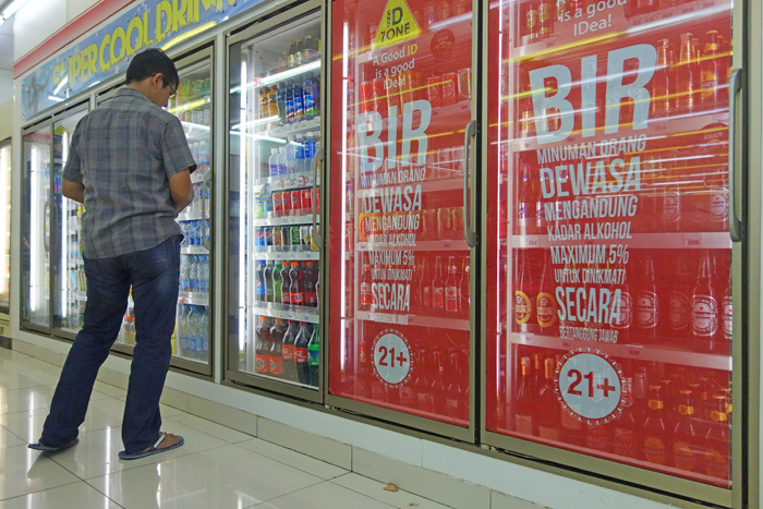  コンビニで年齢確認　首都政府が通達　２１歳未満の飲酒
