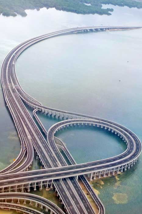 バリ海上高速が完成　ＡＰＥＣぎりぎりで　渋滞解消に期待