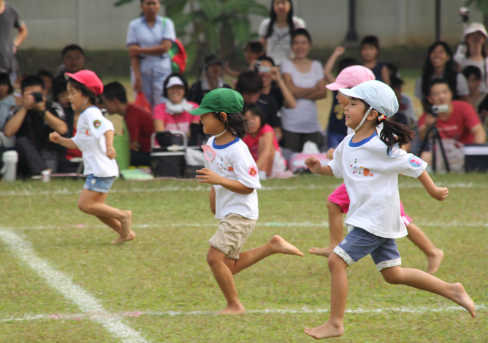 成長した姿、競技で披露　ＪＪＳ幼稚部で運動会