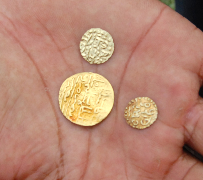 古代の金貨ざくざく　アチェ王国の史跡周辺　バンダアチェ河口