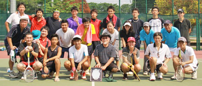 シンガポール邦人と交流　ＪＫＴソフトテニス同好会