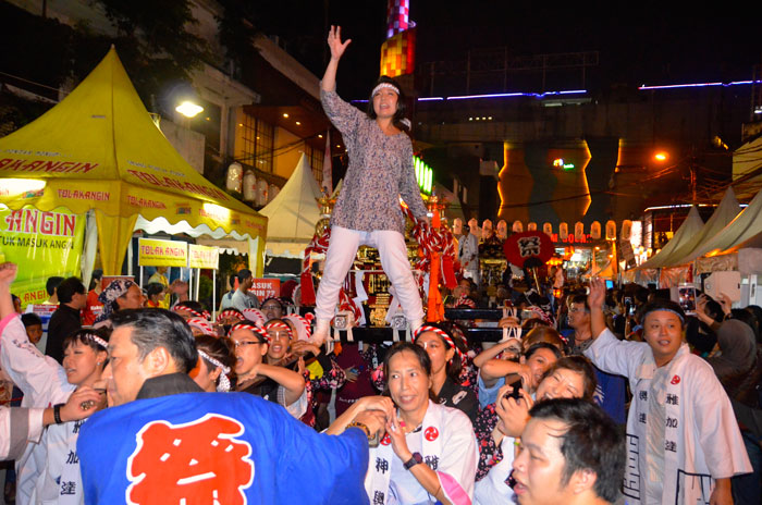 縁日祭、２１万人来場　草の根レベルの交流根付く