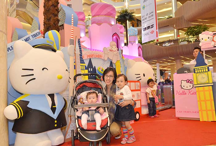 ハローキティようこそ　特別フェア、来月６日まで　　　コタ・カサブランカ