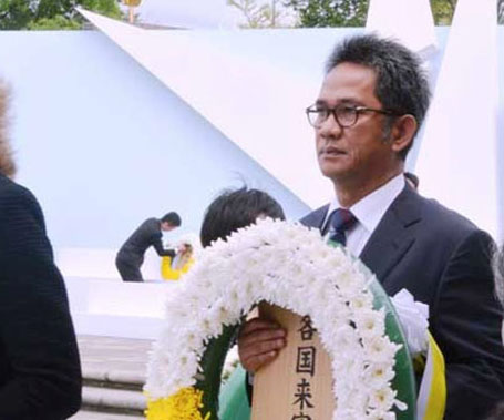 ユスロン駐日大使が参列　９人被爆の非核保有国を代表　長崎の原爆犠牲者式典