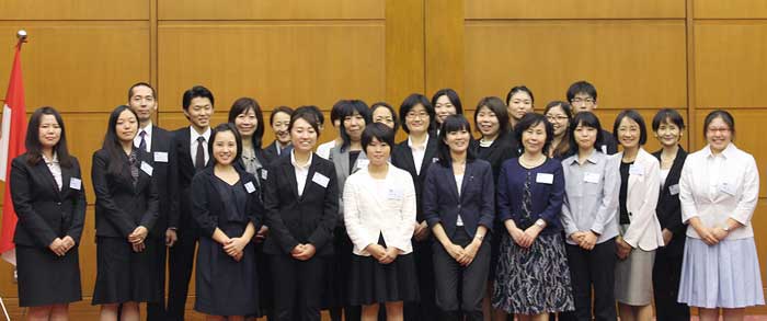 高校へ日本語教師派遣　「パートナーズ」第１期２５人　日本文化もっと身近に　国際交流基金
