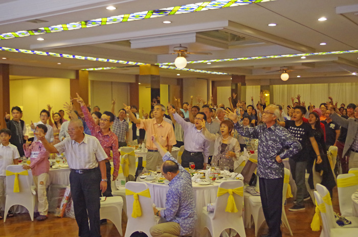 初めての新年会開催　家族連れら１２０人満喫　バンドンジャパンクラブ