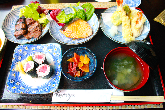 おいしくてリーズナブル　日本食料理屋カミヤ