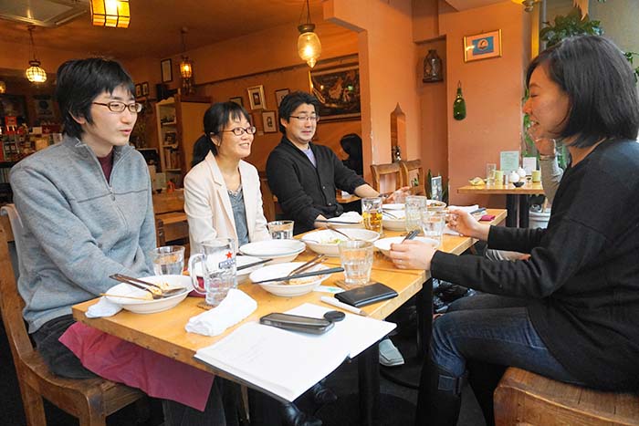 日イカップルが交流会　「サヤンの会」日本で設立　国際結婚の悩み語り合う