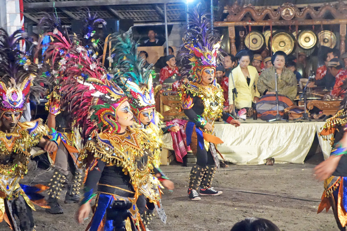 伝統芸能通じ防災活動　ムラピ山噴火の減災目指し　神戸のＦＭ局が開催