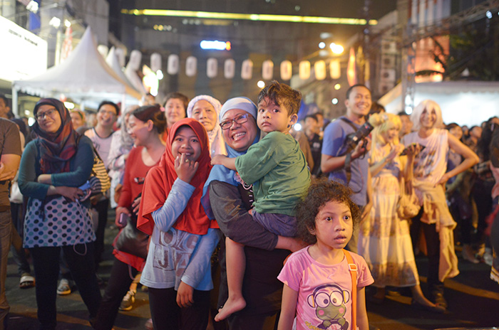 笑顔あふれた２日間　リトル東京ブロックＭで縁日祭