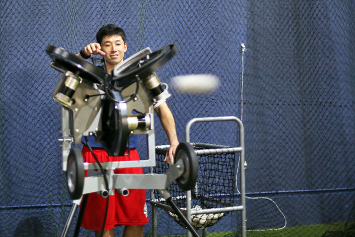 初の室内野球練習施設　日本人コーチが指導も　南ジャカルタ