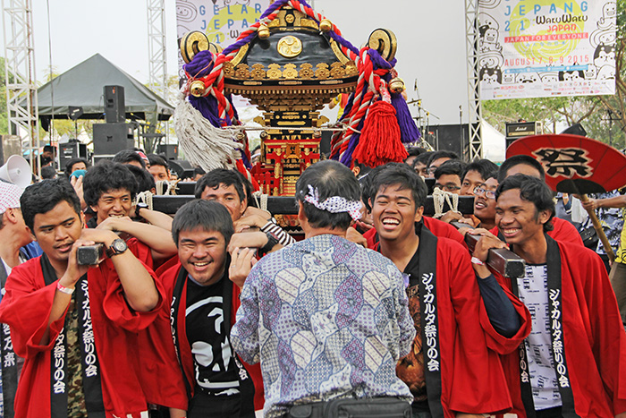 過去最高の３０００人来場　ＵＩ文化祭　神輿で盛り上げ