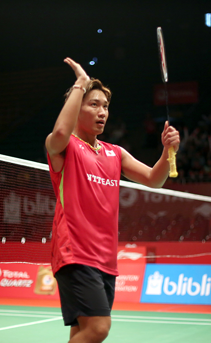 男子単で初の快挙　バド世界選手権　桃田メダル確定