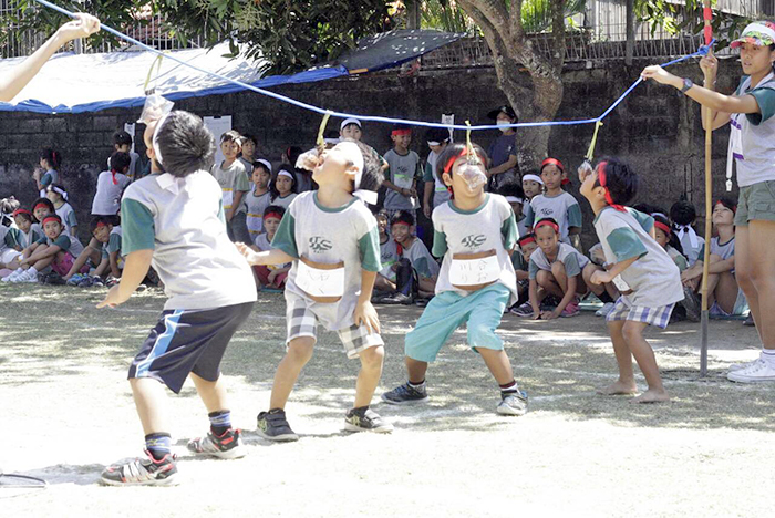 ２００人が汗、笑顔の運動会　バリ日本語補習授業校