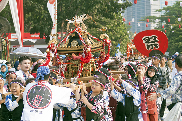 掛け声、喝采、ともに汗