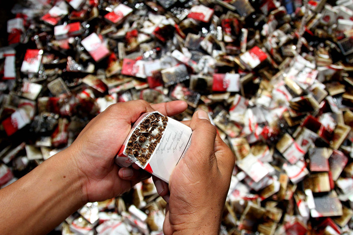 ☆たばこ８２万箱を押収