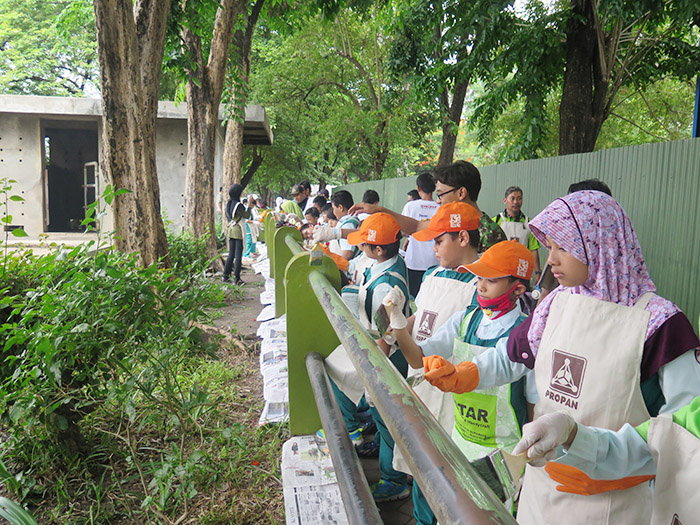 【100年目の挑戦　スラバヤ動物園（下）】　子どもの教育の場に　ＣＳＲで水族館改修