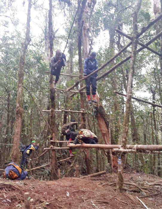 合同掃討作戦が長期化　サントソ容疑者追跡で難航　警察・軍の過激派対策