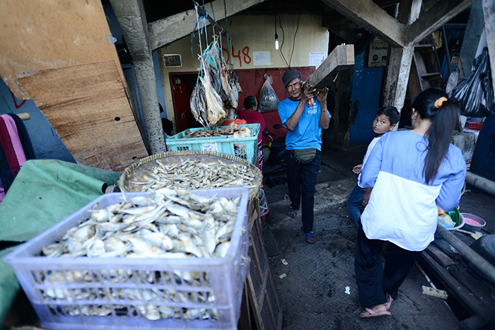 魚市場も強制撤去へ　漁民ら１７００世帯　北ジャカルタ区ルアル・バタン