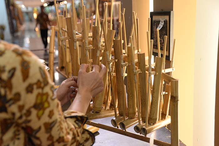 【不思議インドネシア】癒やしの楽器アンクルンって？