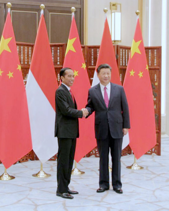 大統領、習主席と会談　あすＧ２０出席