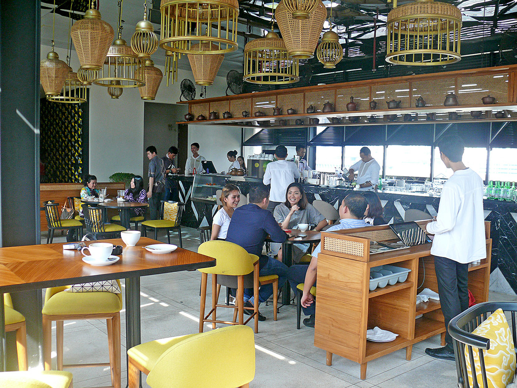 【スナンスナン】くつろげるレストラン　キラキラ・バイ・アカシア　インドネシア料理を幅広く