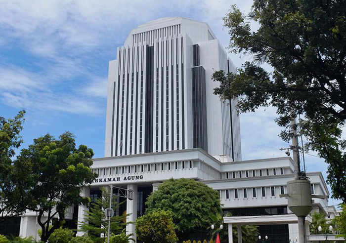 最高裁タワーが完成