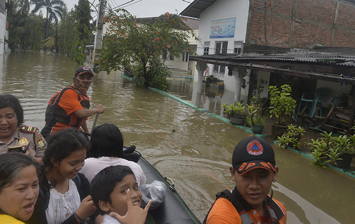ブカシ市住宅地が冠水