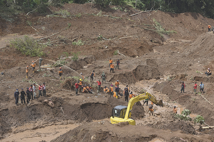 不明者２５人のまま　２次災害の恐れも　東ジャワ地滑り