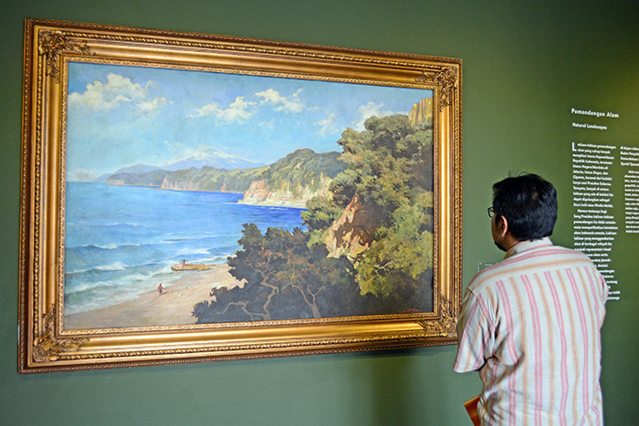 スカルノが見たフローレス島　イスタナ所蔵の４８点　国立美術館で絵画展