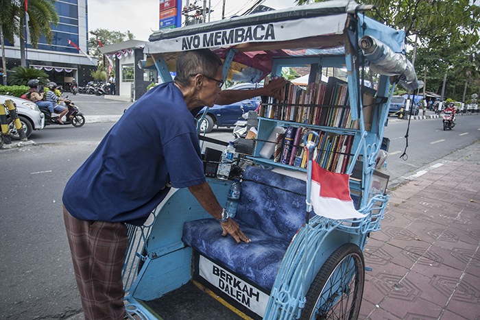 ☆ベチャ乗りながら読書