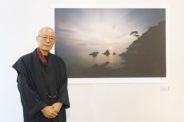 「目に見えない空気感を」　鈴鹿芳康さん　ピンホールカメラで　国際交流基金で写真展