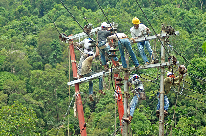 ☆電柱が古くなったので